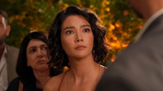 Halef: Köklerin Çağrısı'nın Melek'i Aybüke Pusat Projeye Veda Mı Ediyor? 