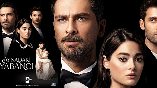 Aynadaki Yabancı izle